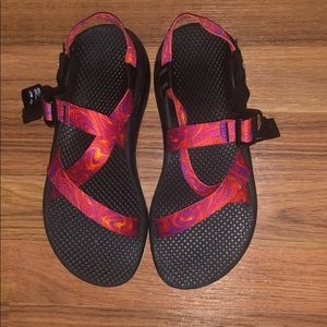 BRAND NEW CHACOS size 7